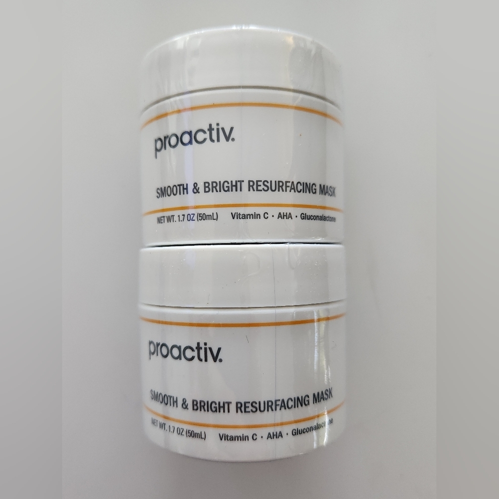 Proactiv Smooth & Bright Resurfacing Mask - Picture 2 of 4
